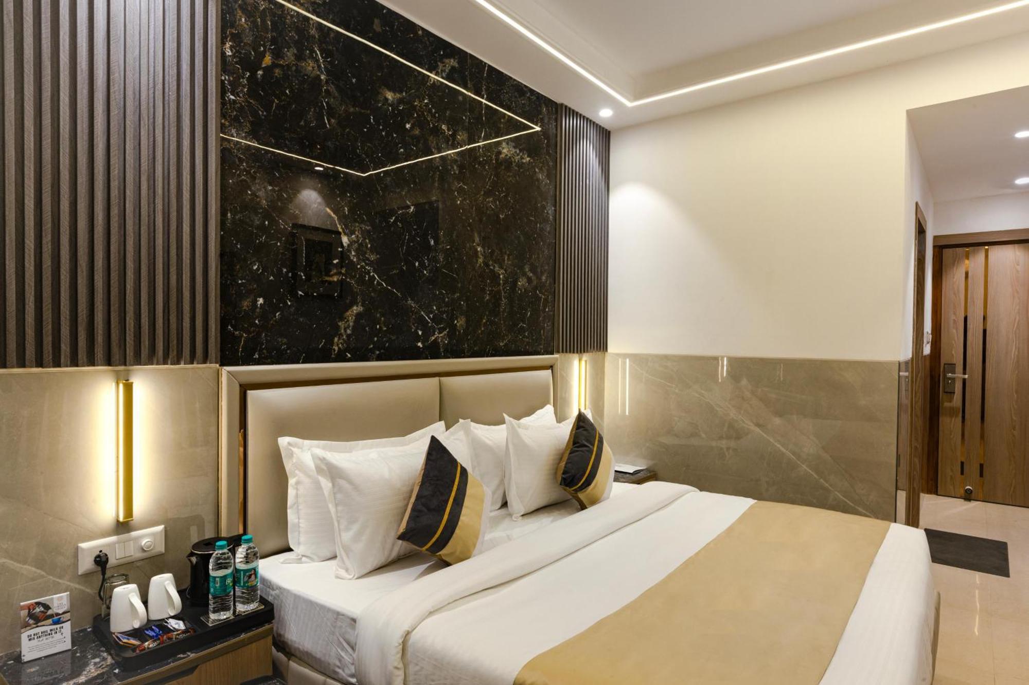 The Orion Hotel Era - Delhi Airport ニューデリー エクステリア 写真