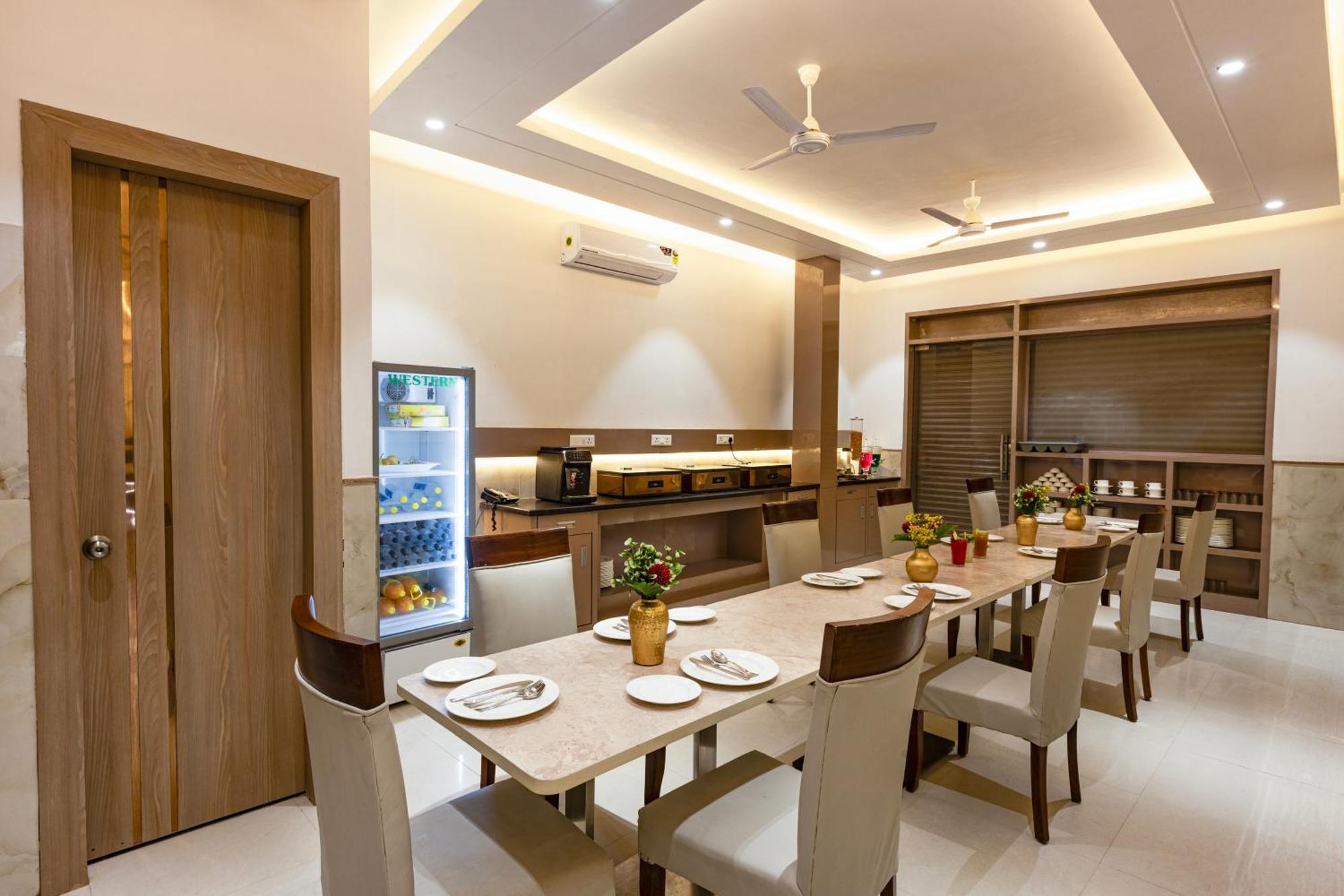 The Orion Hotel Era - Delhi Airport ニューデリー エクステリア 写真