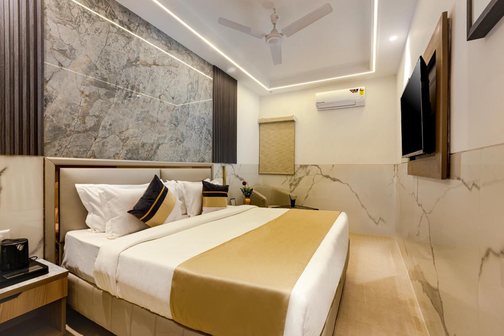 The Orion Hotel Era - Delhi Airport ニューデリー エクステリア 写真